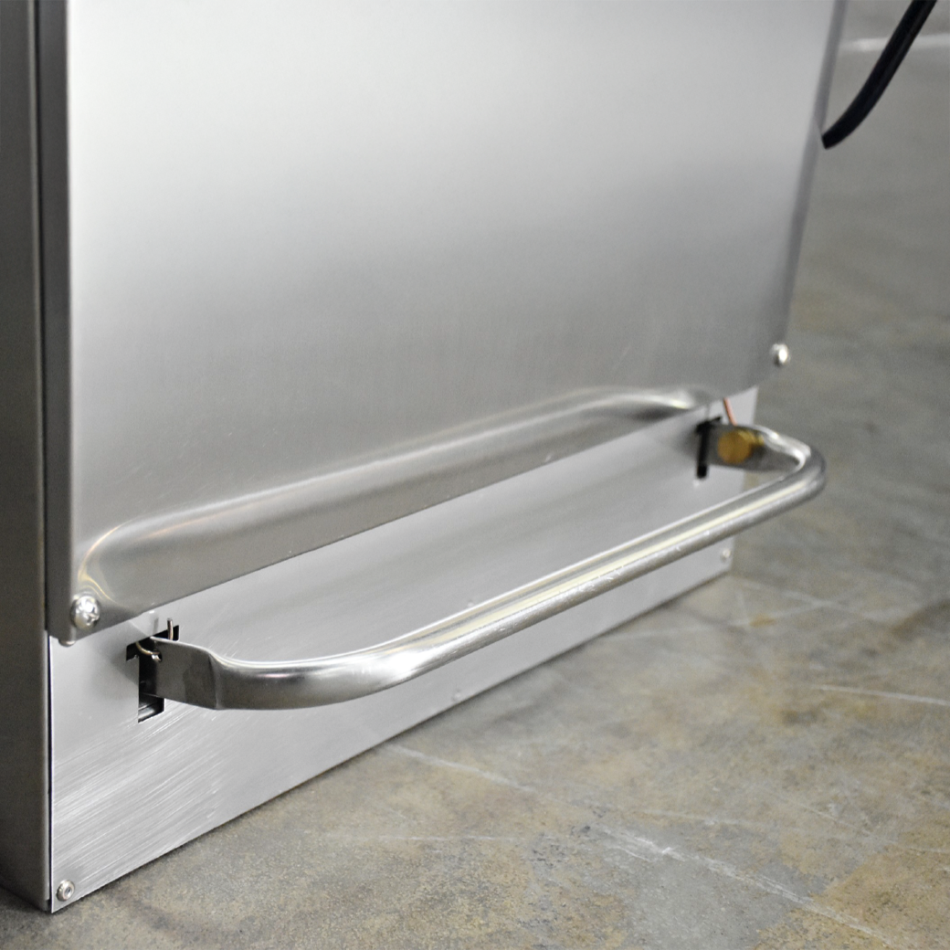 เท้าเหยีบบ